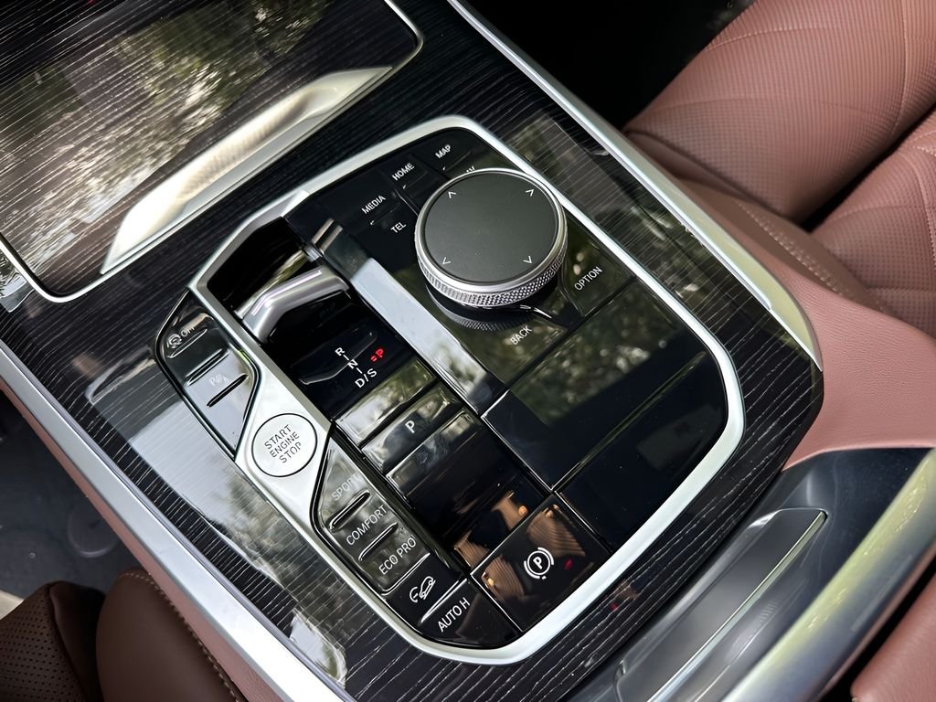 New 2026 Black Sapphire Metallic BMW M60i image 20