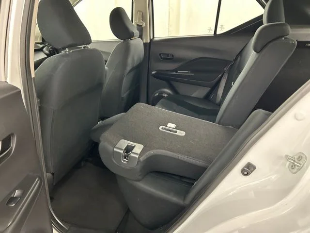Used 2024 White Nissan S image 20
