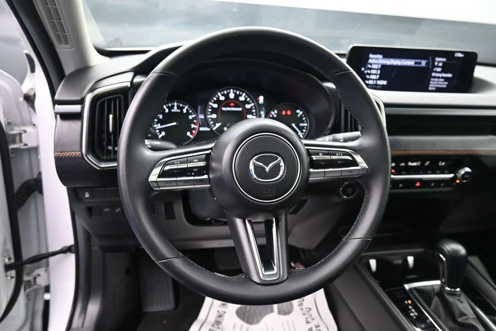 Used 2025 Pearl Mazda 2.5 S Premium Plus Package image 12