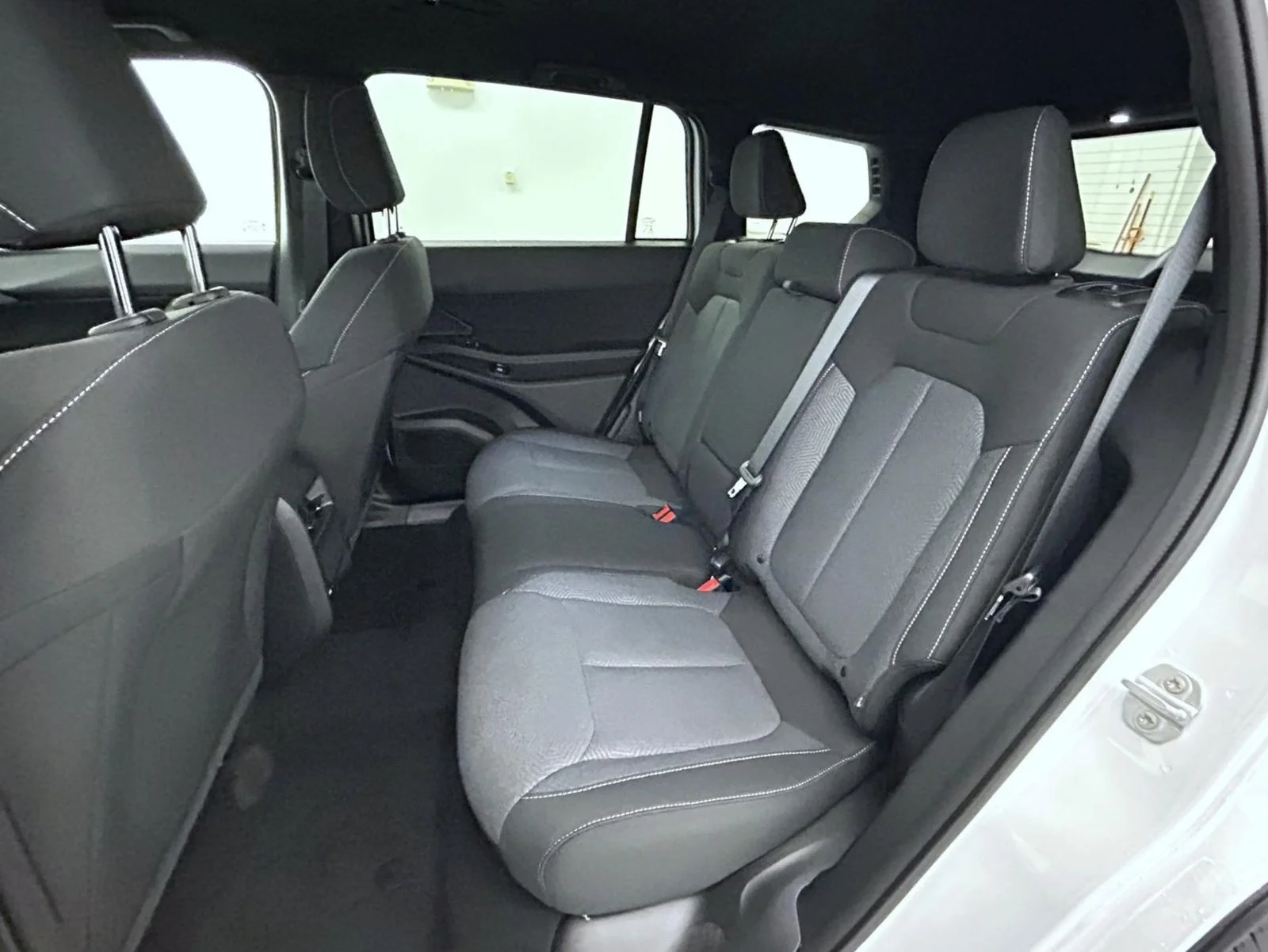 New 2026 White Jeep Laredo image 19