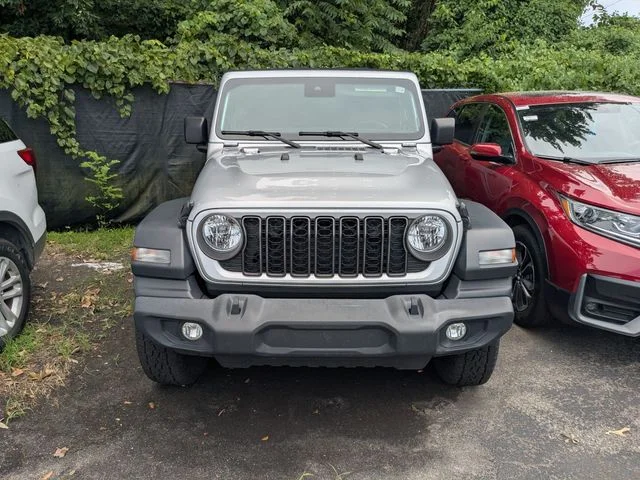 Used 2024 Silver Zynith Clearcoat Jeep Sport S image 2