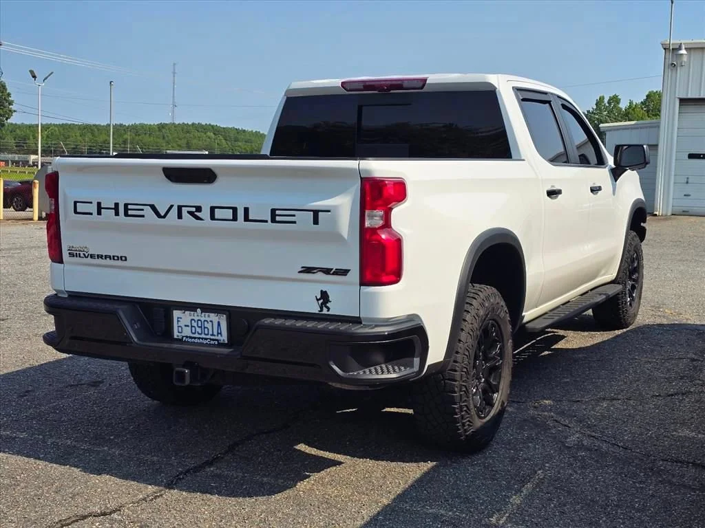 Used 2024 Summit White Chevrolet ZR2 image 6