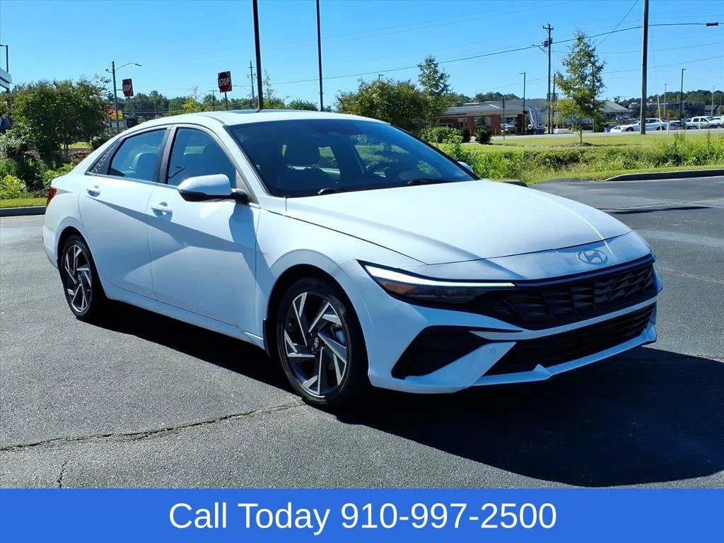 Used 2024 White Hyundai Limited image 7