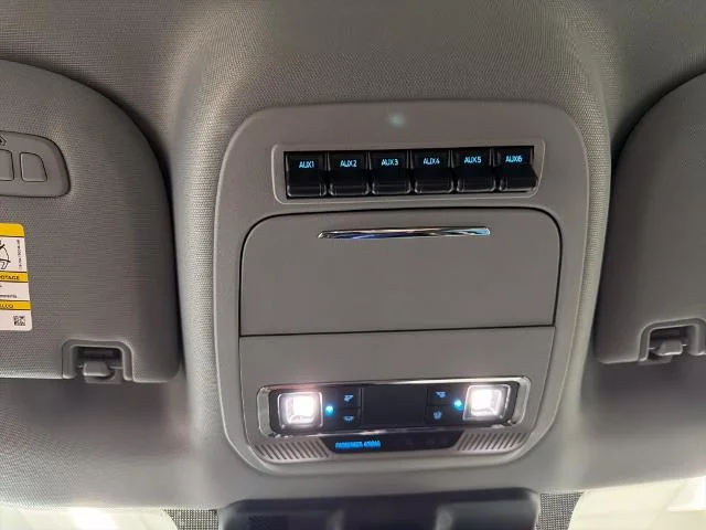 New 2026 Star White Metallic Tri-Coat Ford F-350® Lariat® image 35