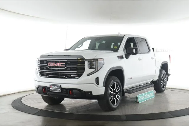 Used 2023 White GMC AT4 image 10