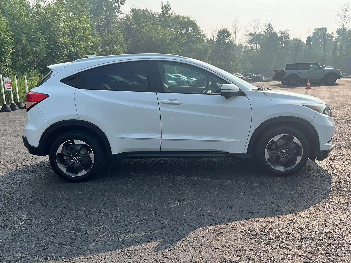 Used 2018 White Orchid Pearl Honda EX-L Navi image 26