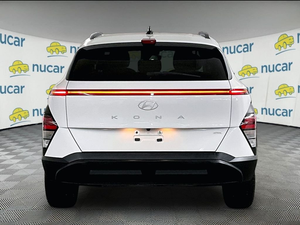 Used 2024 White Hyundai SEL image 5