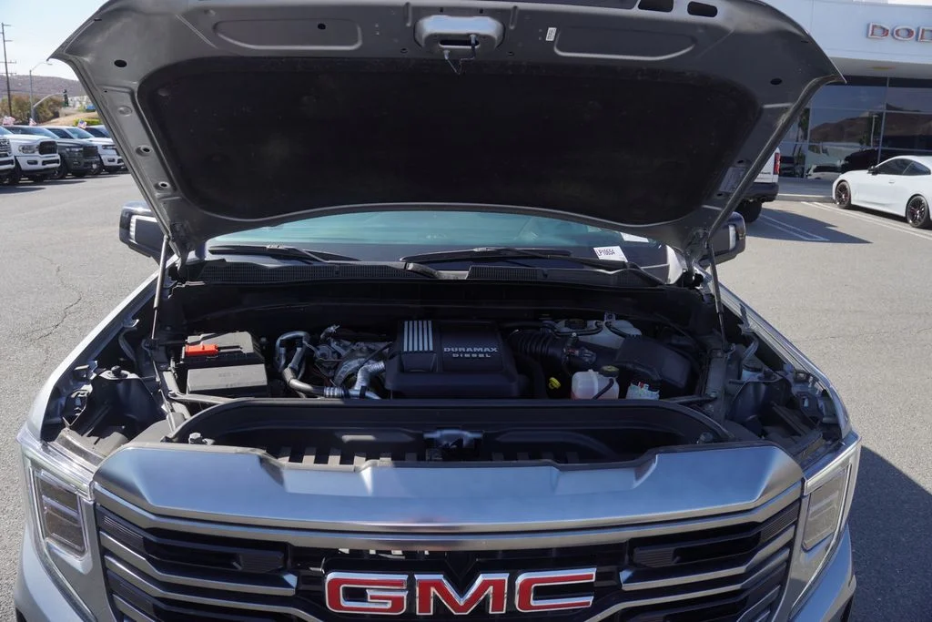 Used 2024 Silver GMC AT4 image 4