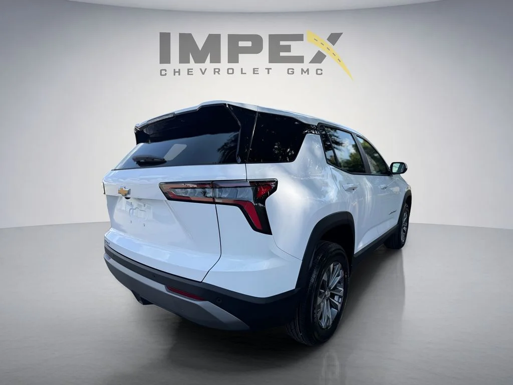 New 2027 White Chevrolet LT image 5