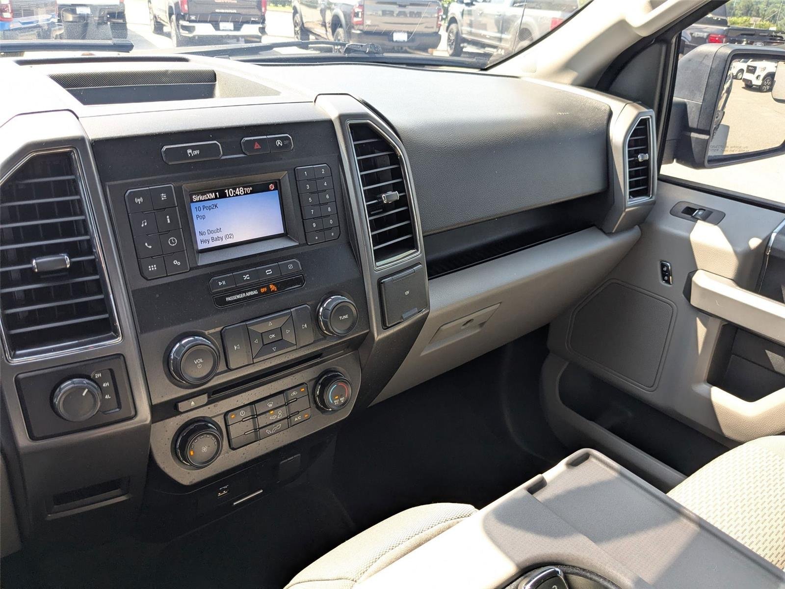 Used 2018 Blue Jeans Metallic Ford XLT image 21