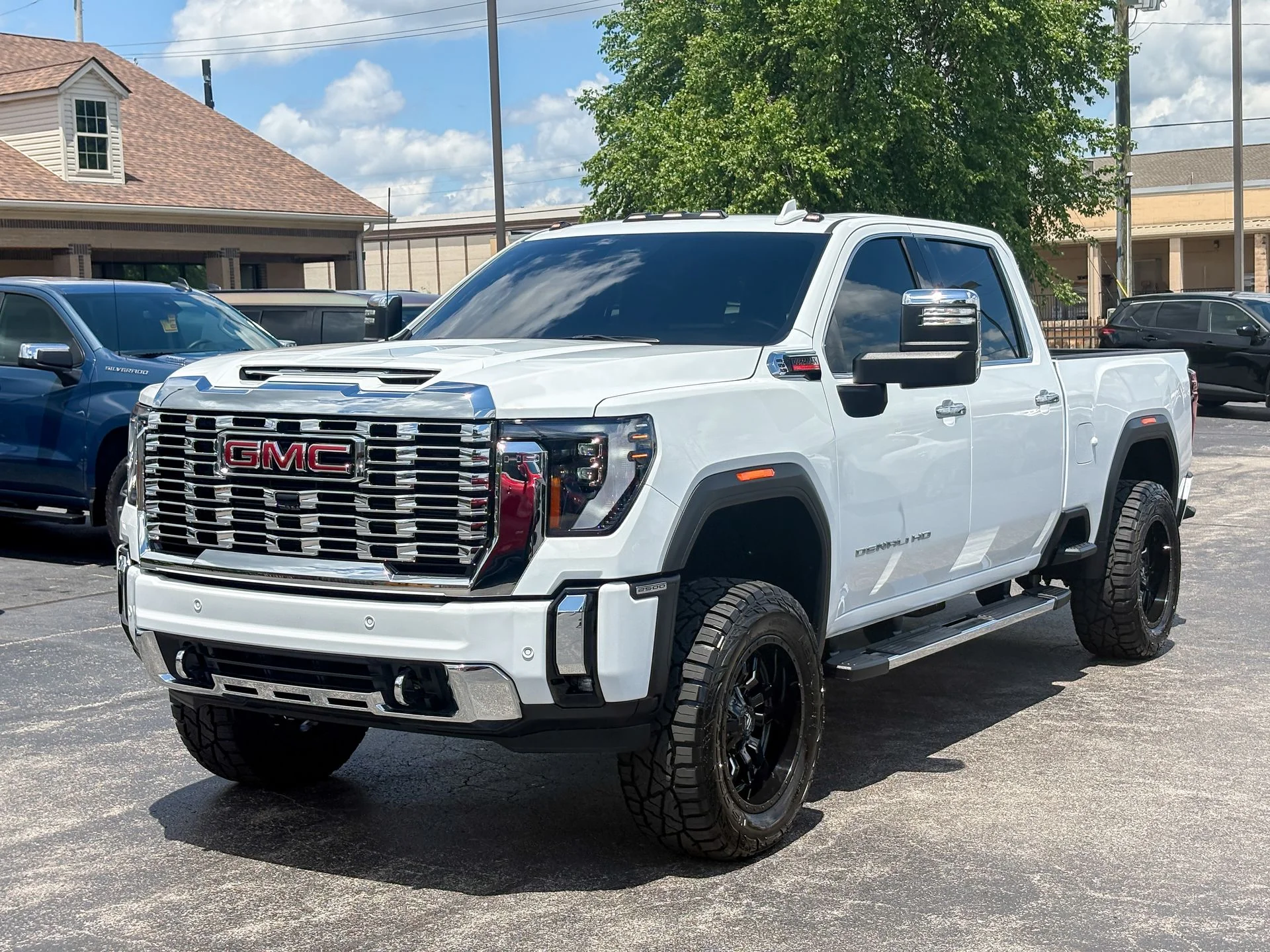 2026 GMC Sierra 2500HD Denali - Photo 6