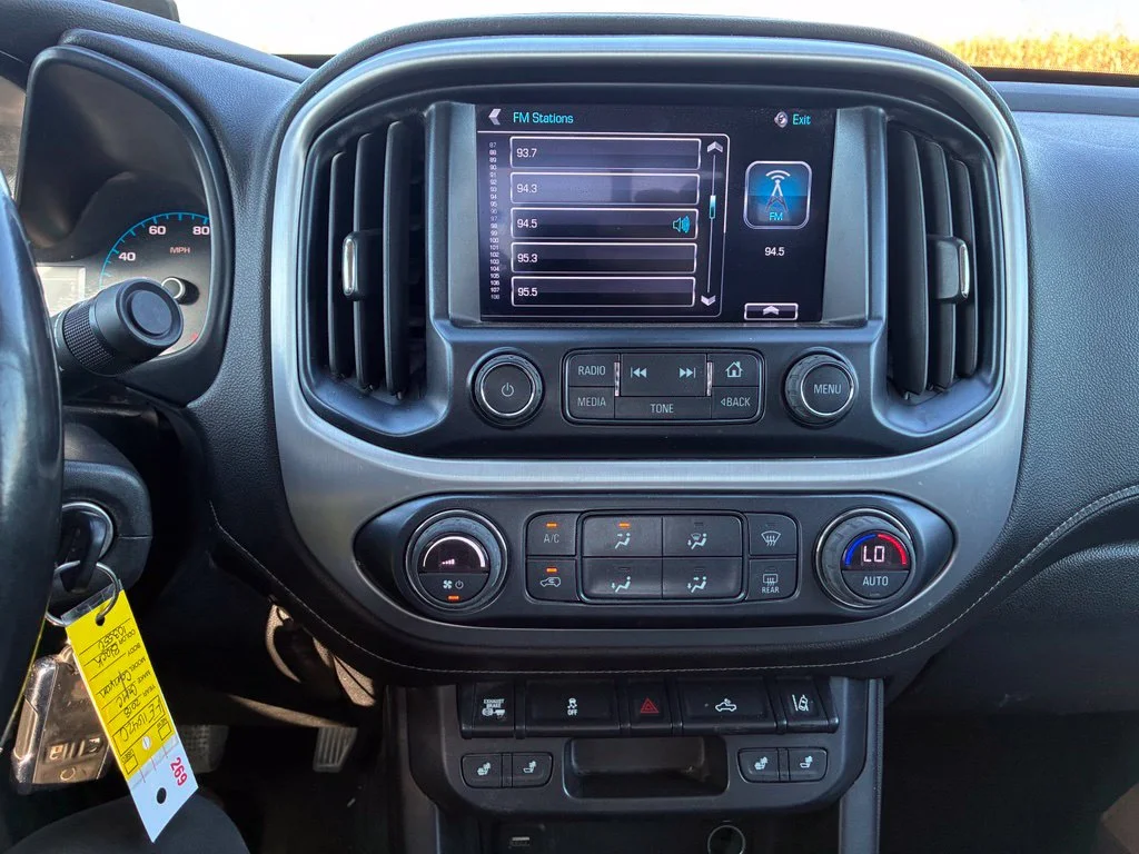 Used 2018 Black GMC SLT image 11