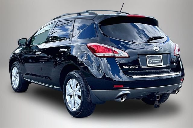 Used 2011 Black Nissan SL image 4