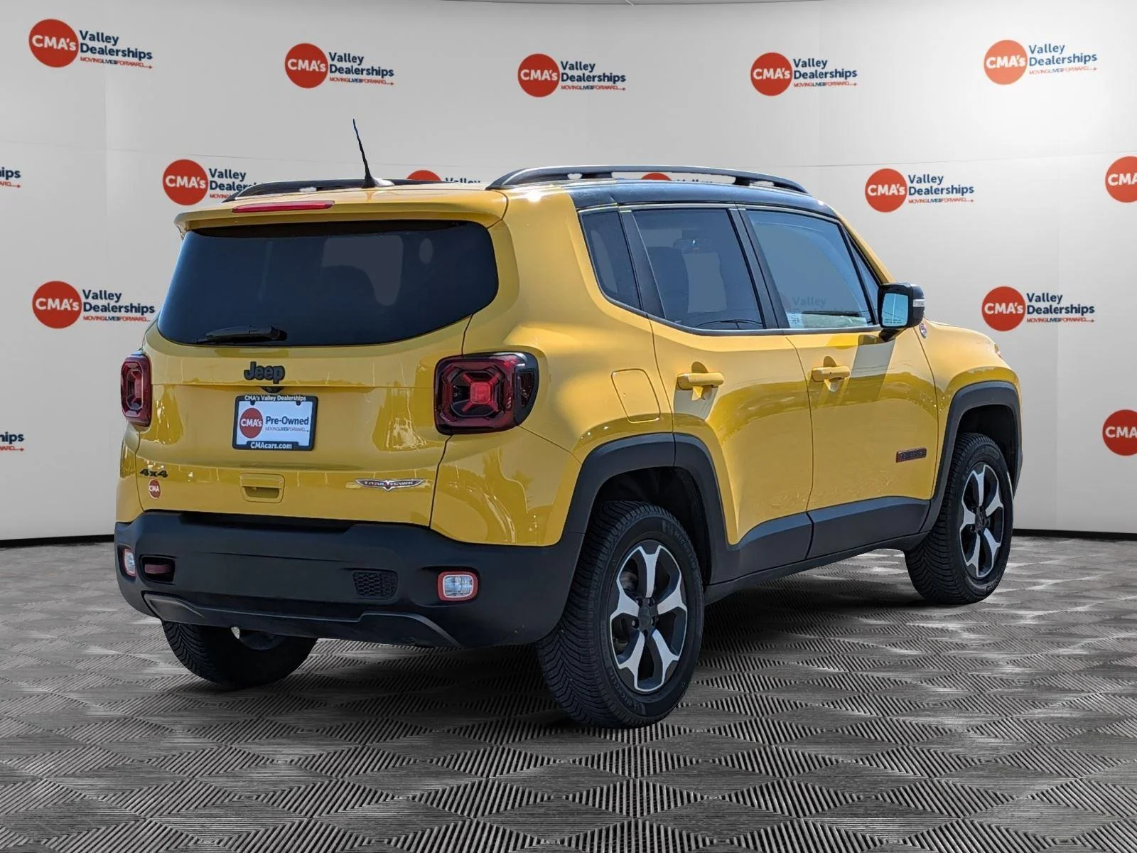 Used 2019 Solar Yellow Clearcoat Jeep Trailhawk image 5