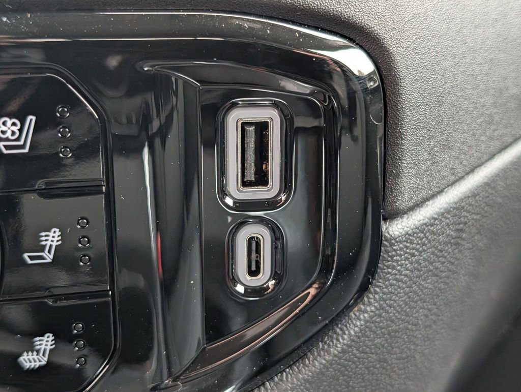 2026 Chevrolet Silverado 2500 HD LTZ - Photo 29
