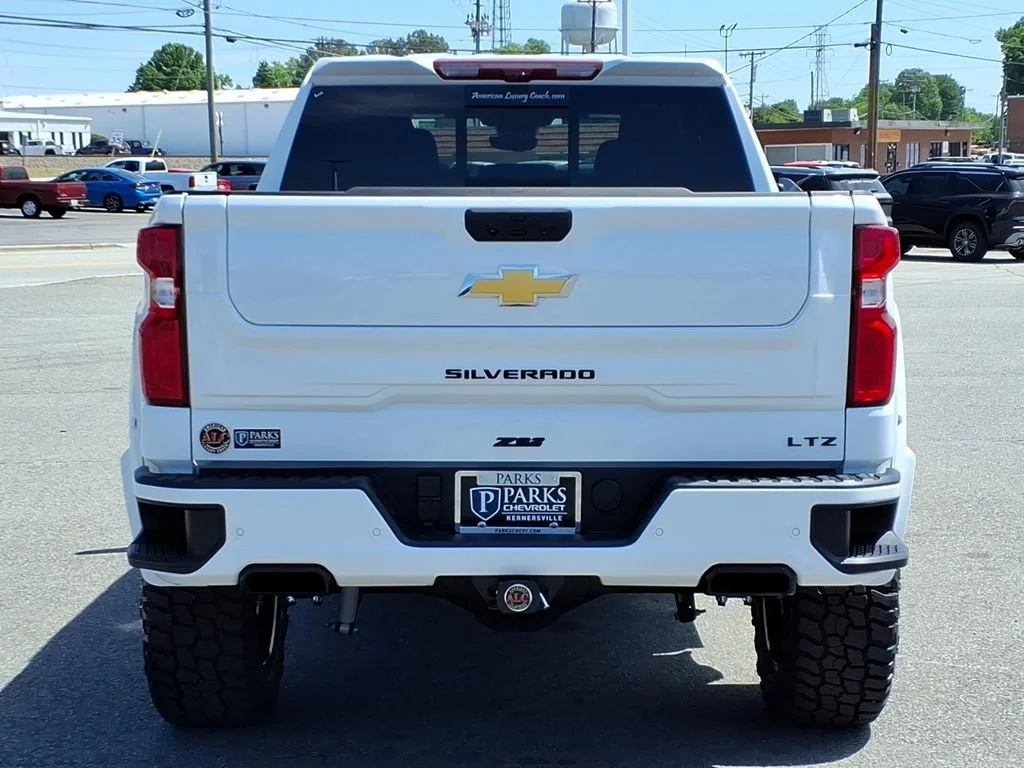 New 2026 Summit White Chevrolet LTZ image 28