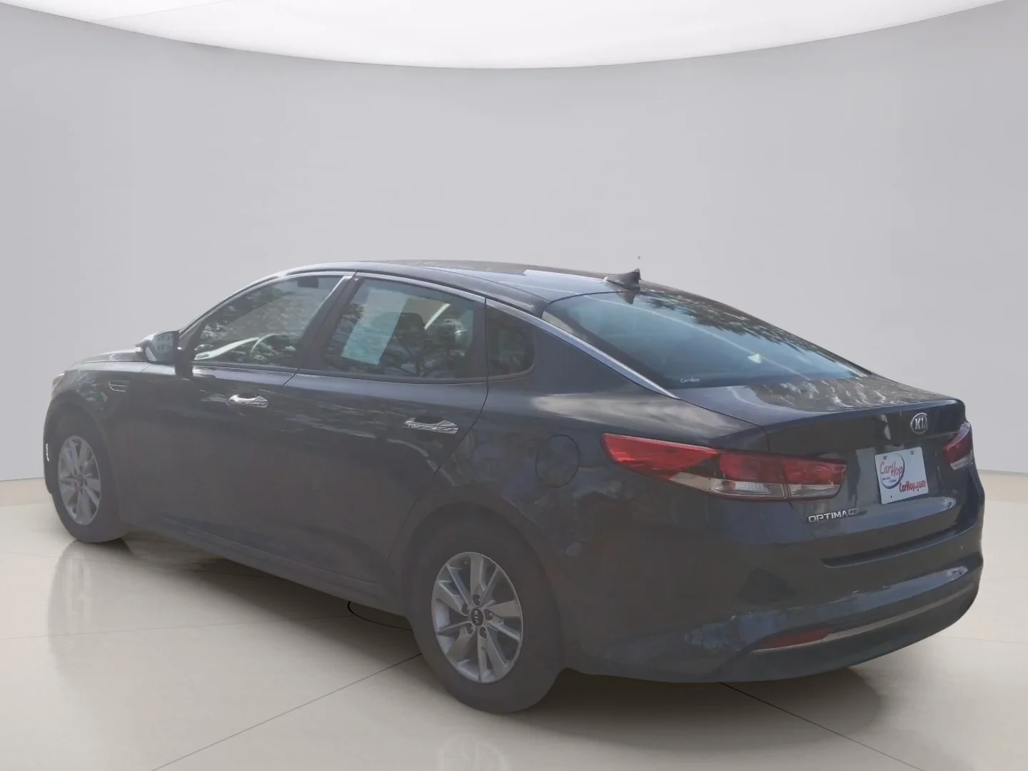 Used 2016 Gray Kia LX image 3