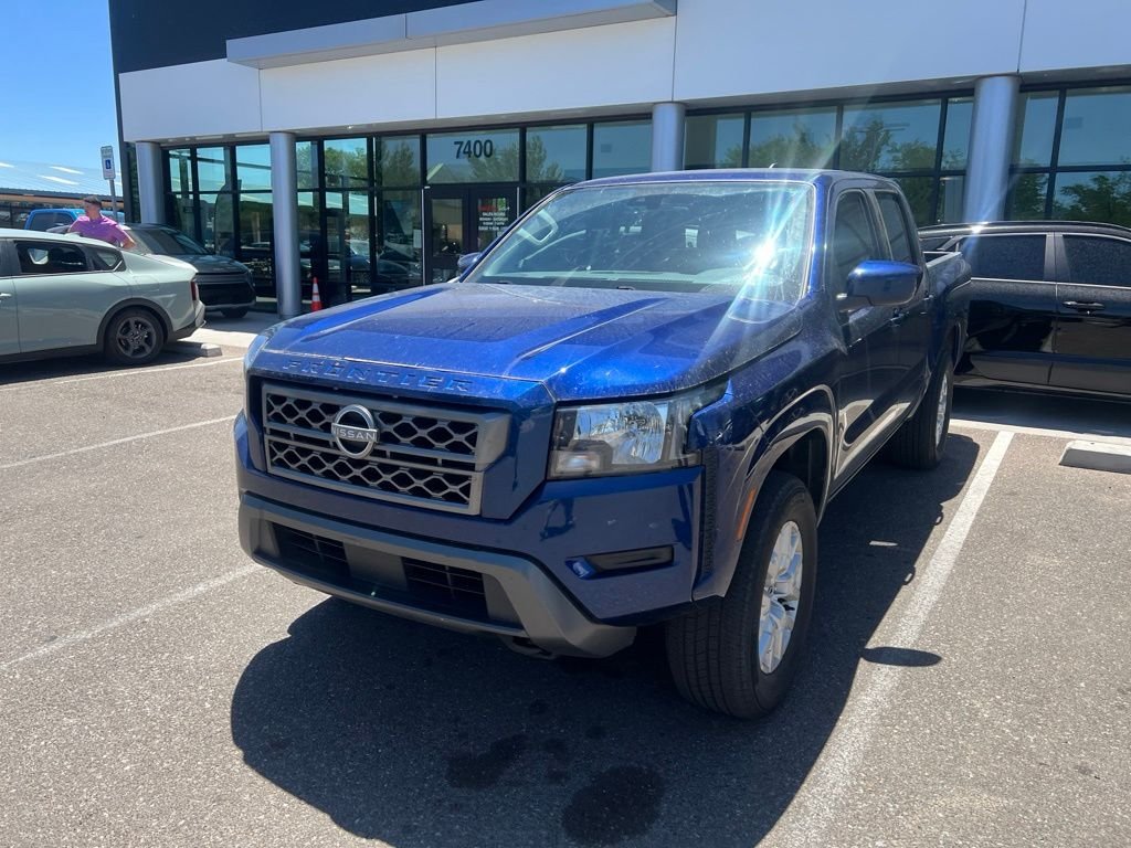 Used 2022 Blue Nissan SV image 2