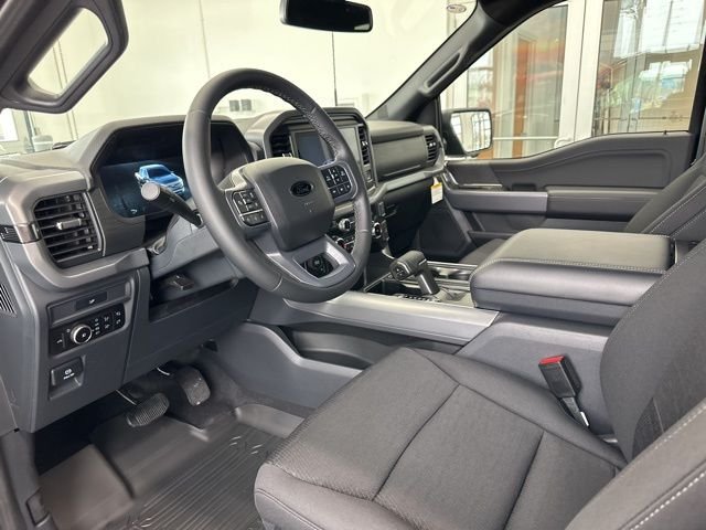 New 2026 Agate Black Metallic Ford XLT image 20