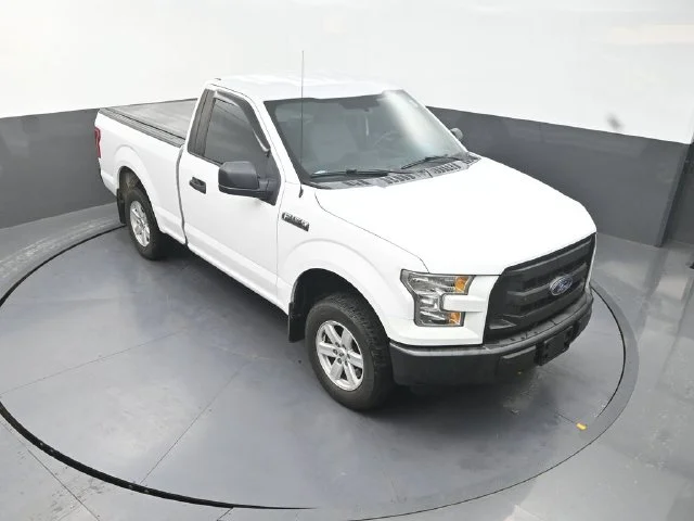 Used 2016 White Ford XL image 19
