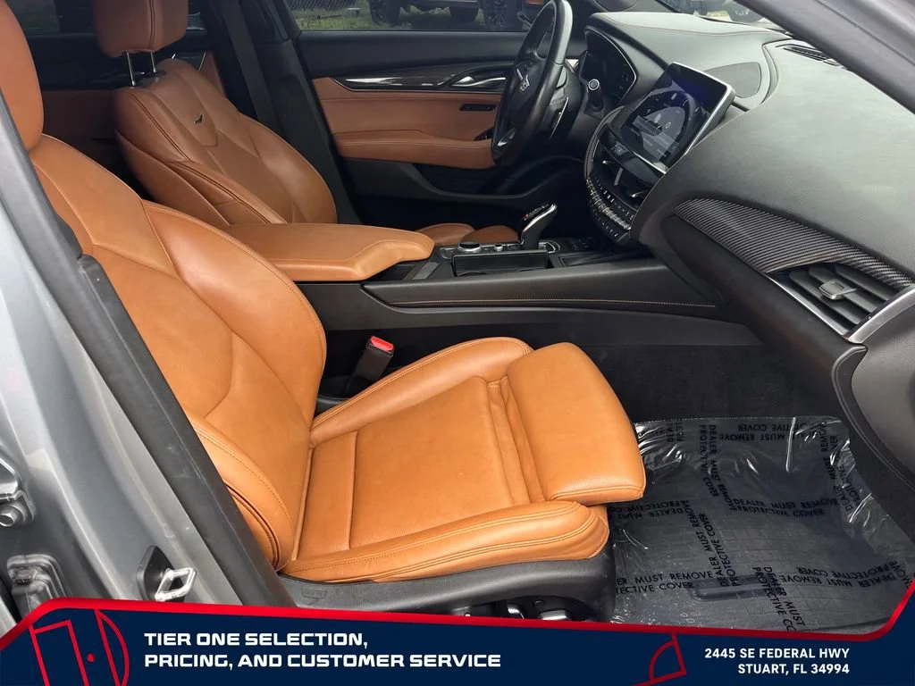 Used 2024 Argent Silver Metallic Cadillac Sport image 19