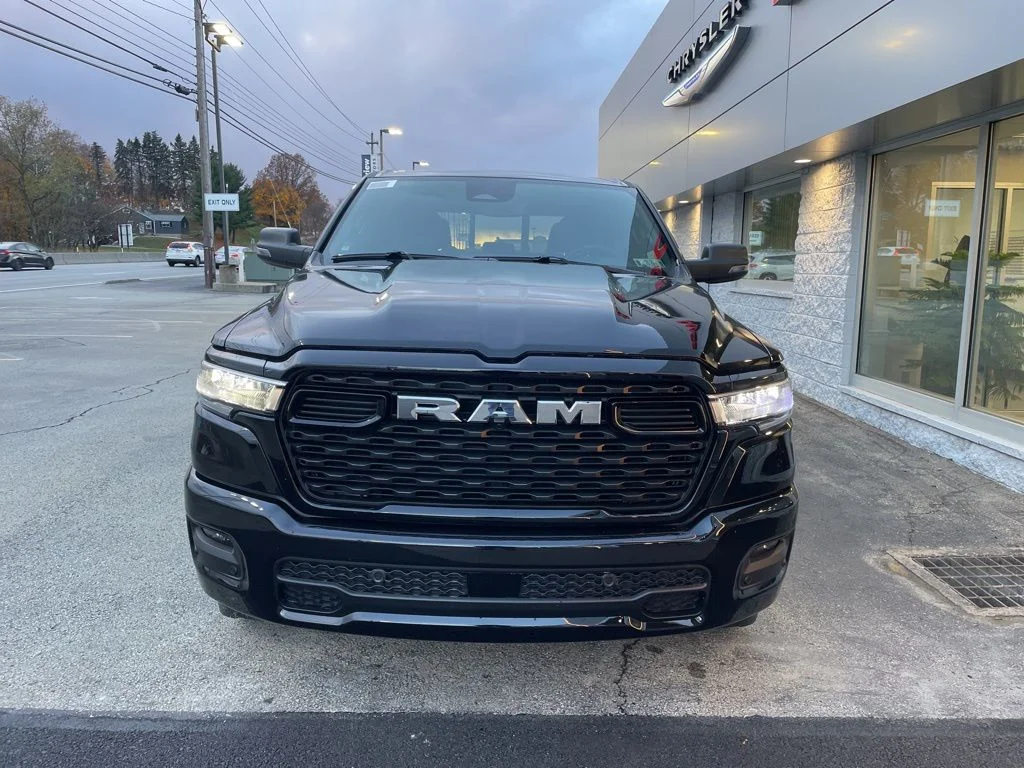 New 2026 Diamond Black Crystal Pearl-Coat Exterior Paint RAM Big Horn/Lone Star image 5