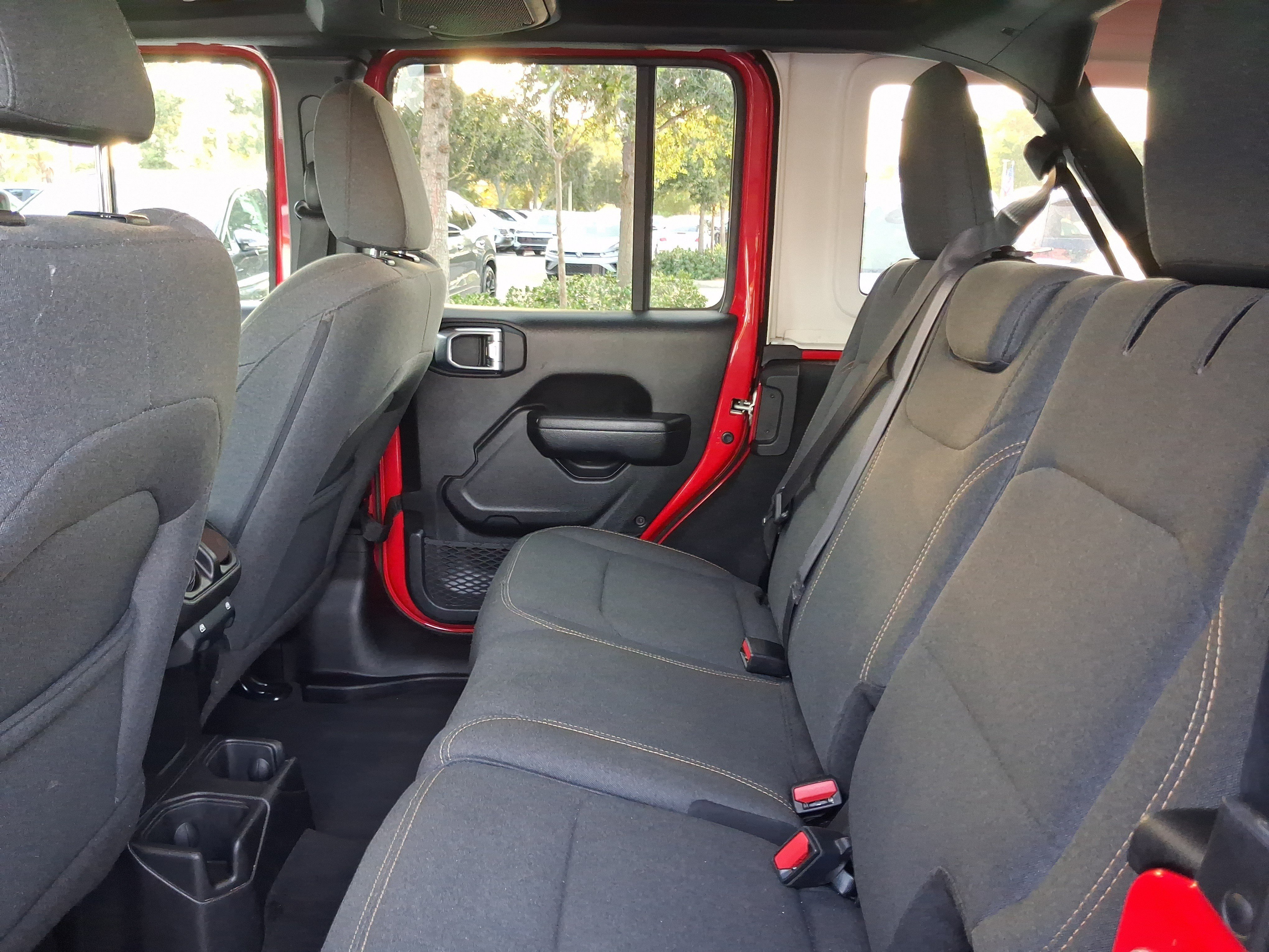 Used 2024 Red Jeep Sport S image 9