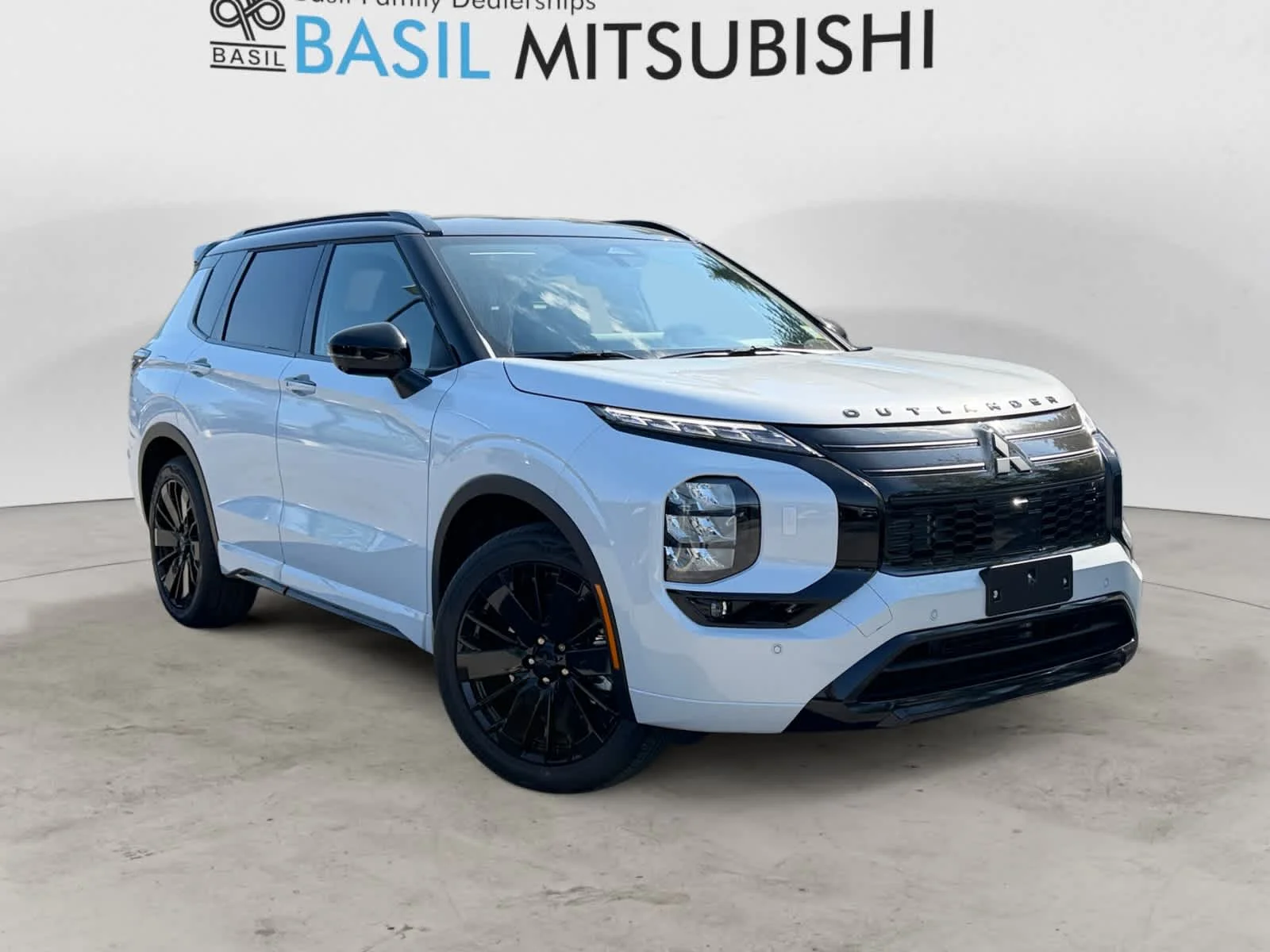 2026 Mitsubishi Outlander Black Edition S-AWC's photo