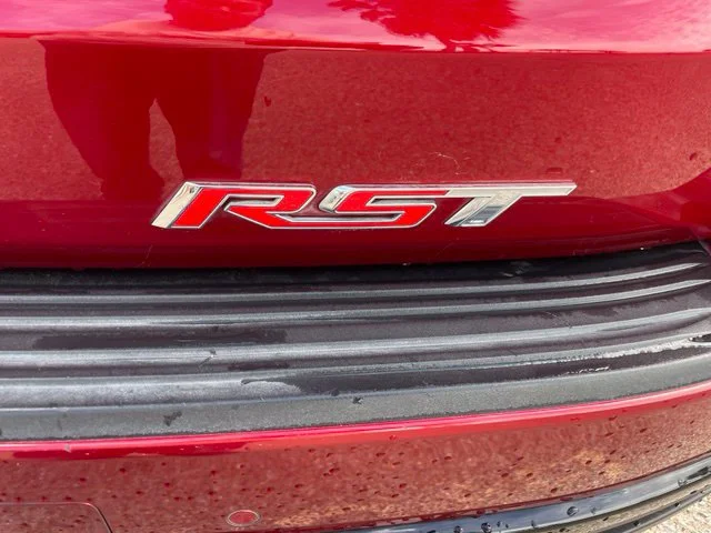 Used 2023 RADIANT RED TINTCOAT Chevrolet RST image 9