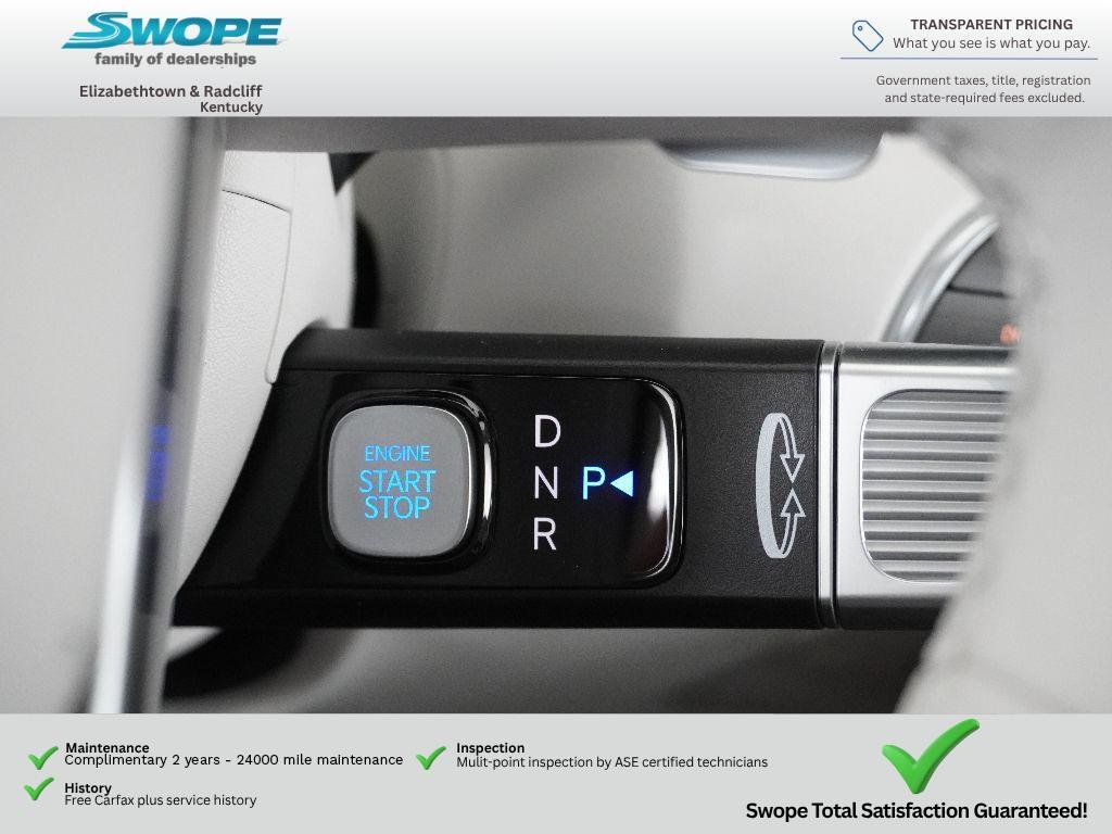 New 2026 Creamy White Pearl Hyundai SEL 7P image 17