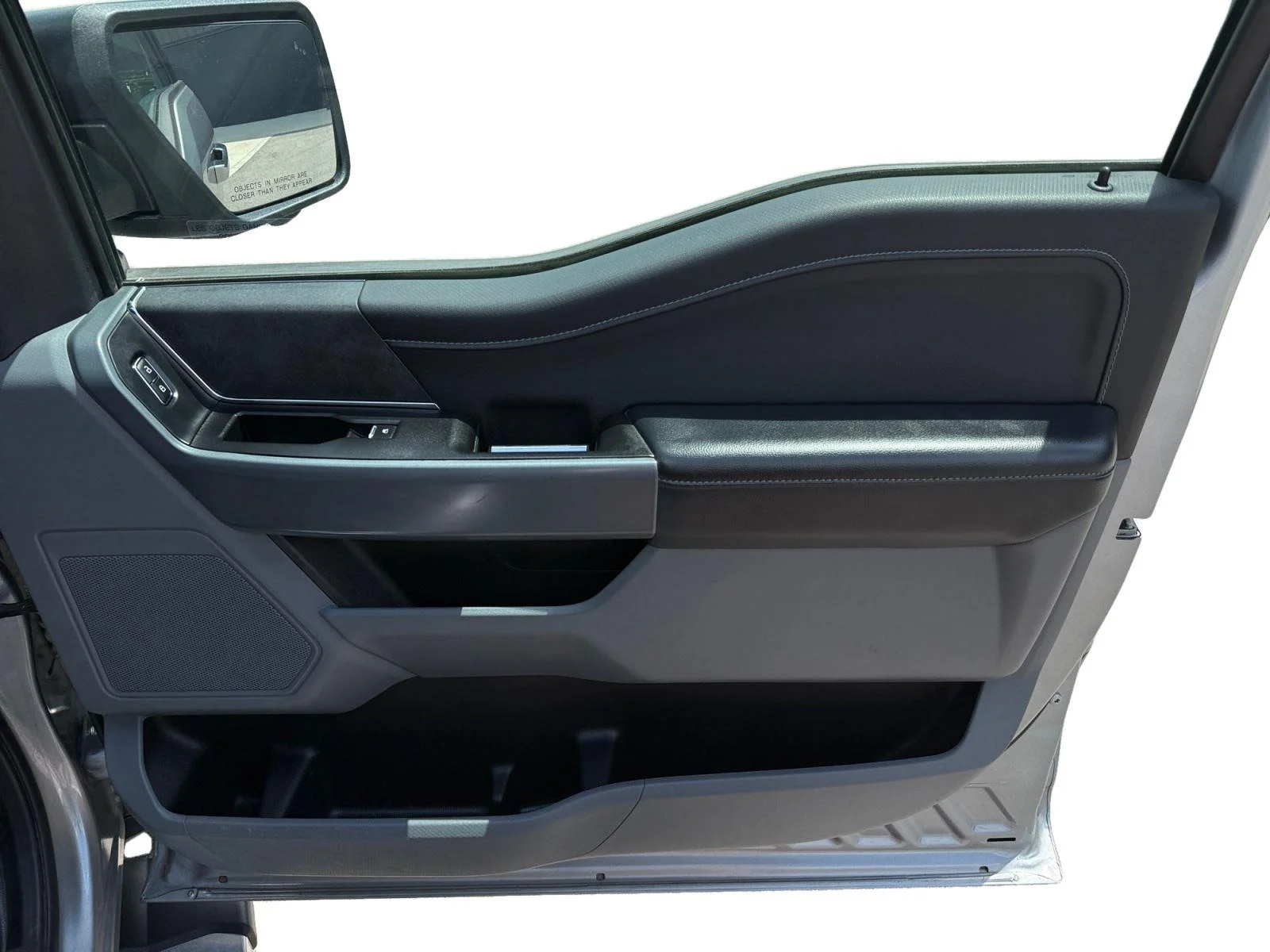 Used 2024 Iconic Silver Ford XLT image 24