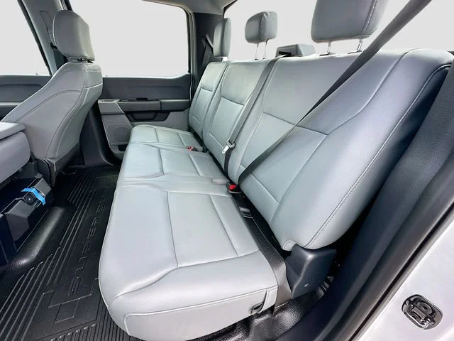 New 2026 Oxford White Ford XL image 15