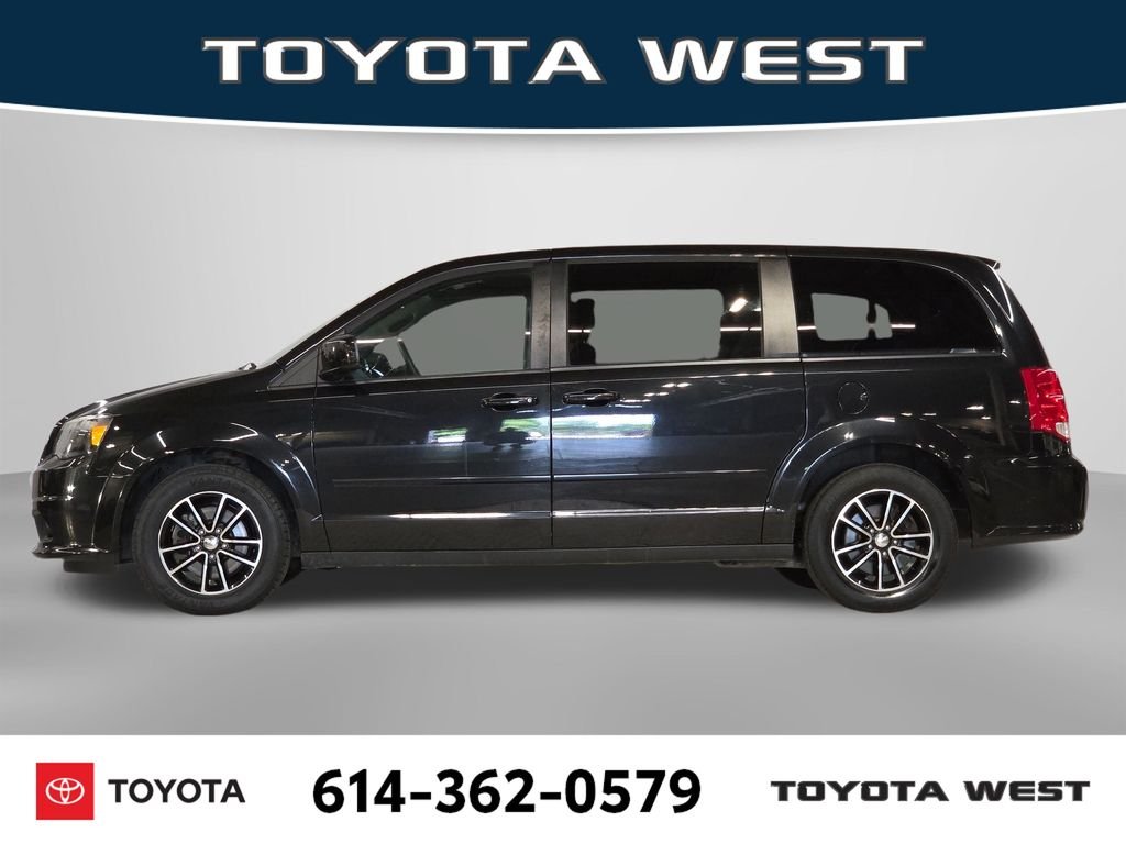 Used 2015 Black Dodge SXT image 10