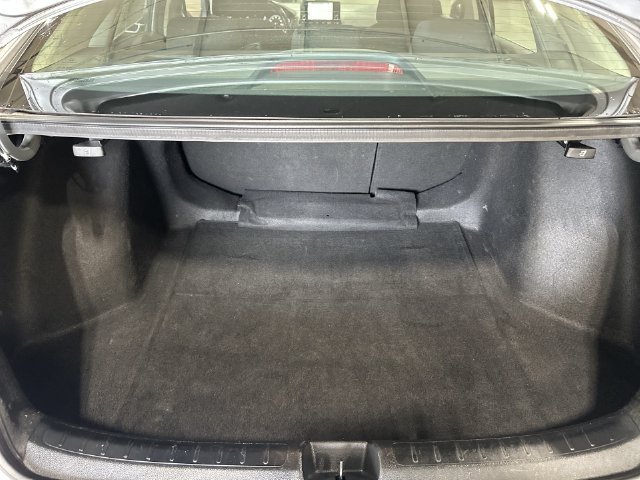 Certified Used 2022 Silver Honda EX image 26