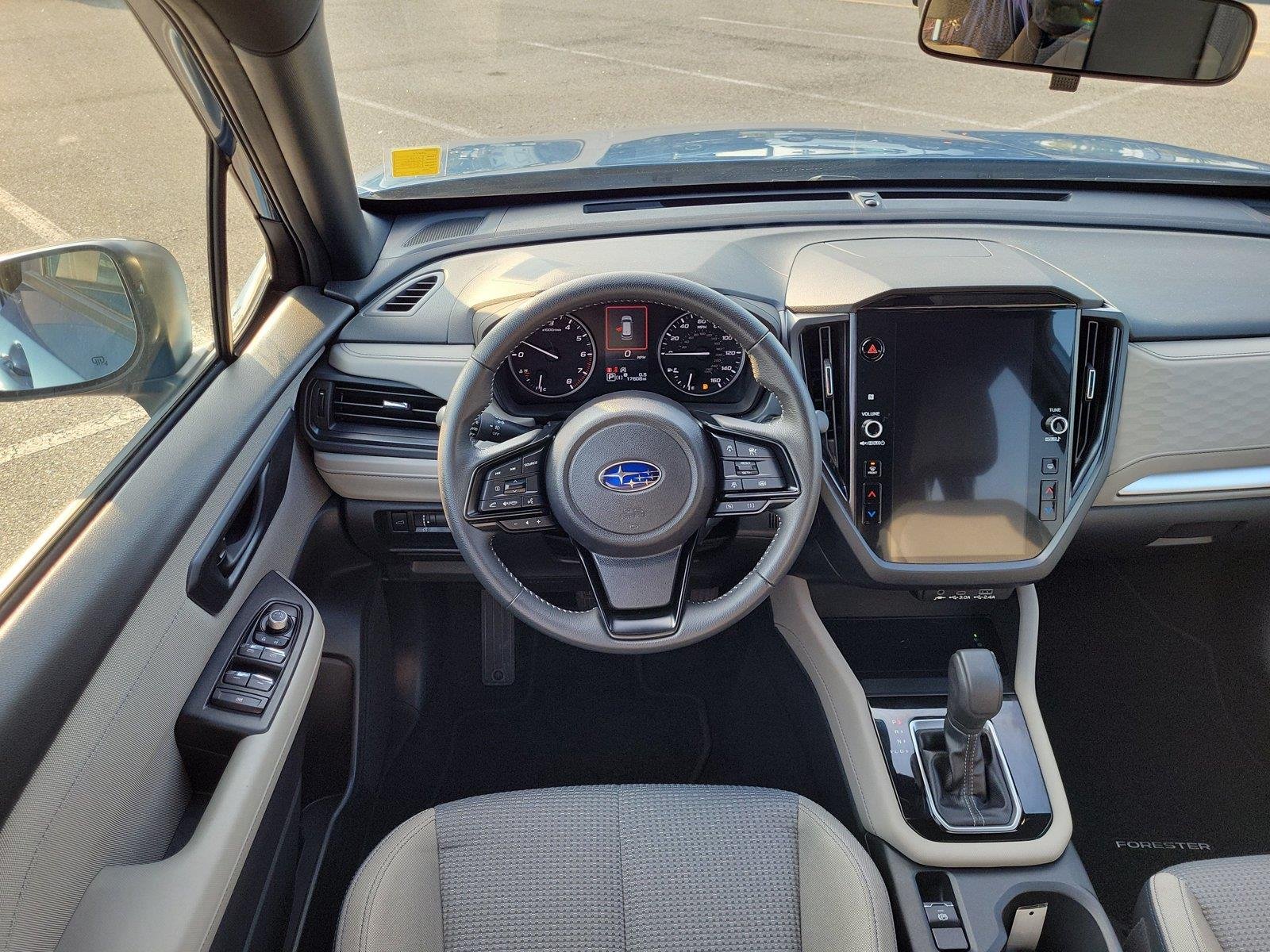 Used 2025 Horizon Blue Pearl Subaru Premium image 11