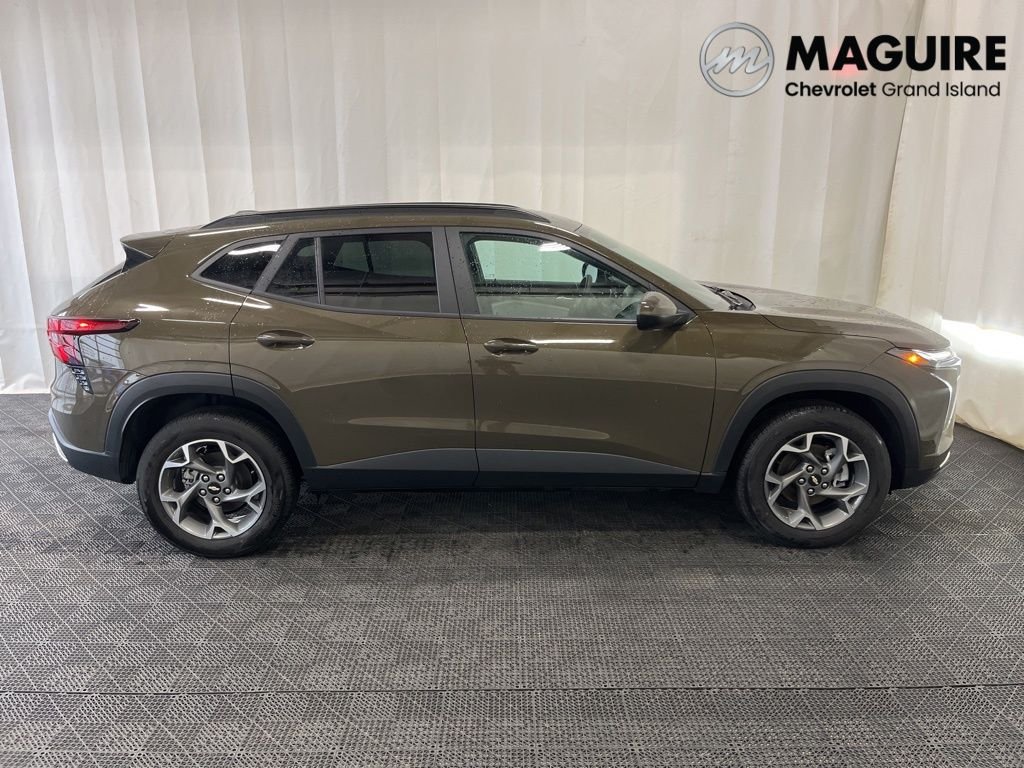 Used 2024 Chevrolet Trax LT with VIN KL77LHE29RC102288 for sale in Grand Island, NY