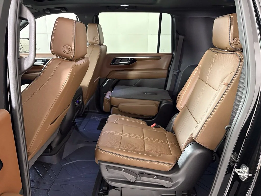2026 Chevrolet Suburban High Country - Photo 31