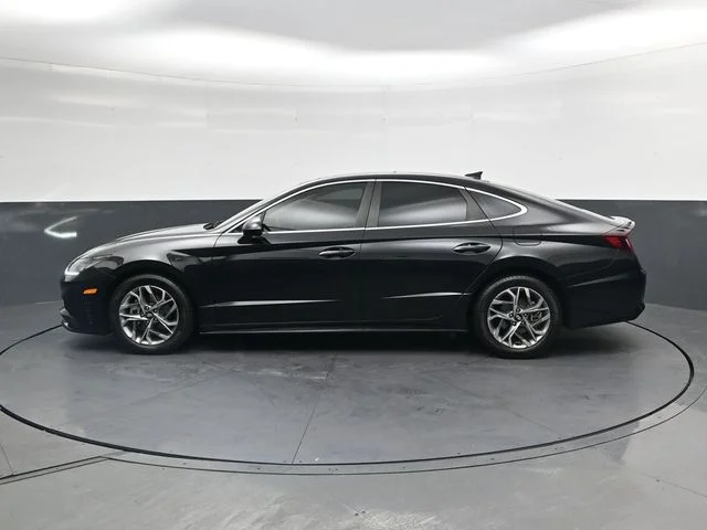Used 2020 Black Hyundai SEL image 8