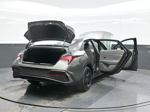 New 2026 Gray Hyundai SEL Sport image 29