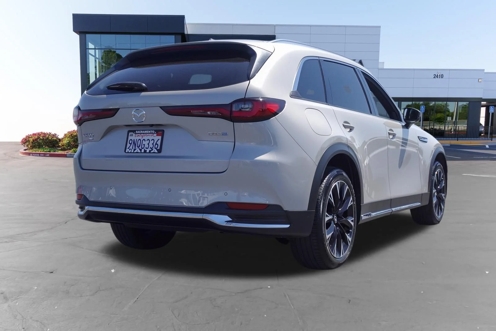 Certified Used 2024 Platinum Quartz Mazda Premium Plus image 4