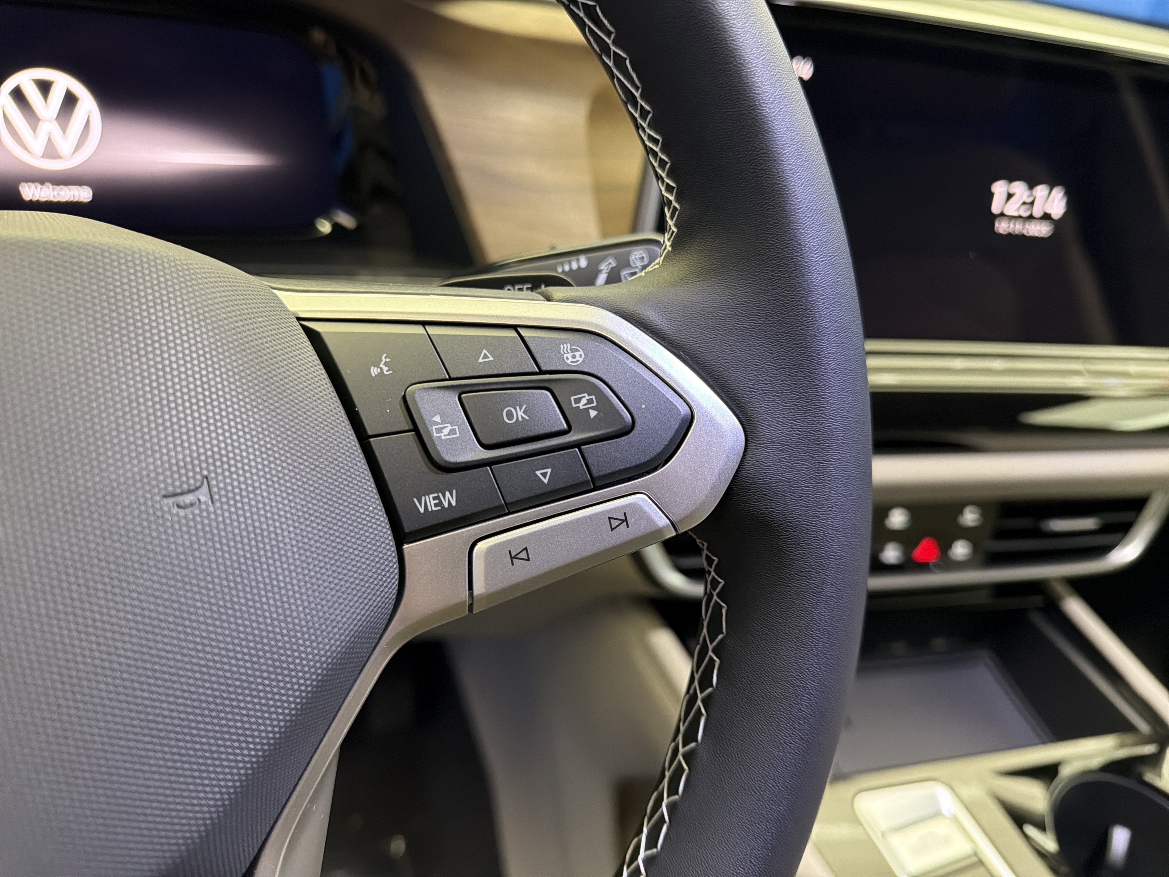 2026 Volkswagen Atlas SE w/Tech - Photo 17