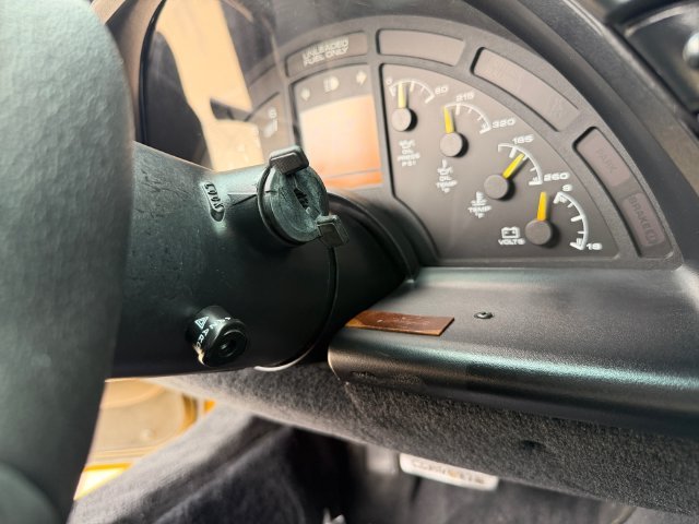 Used 1995 Yellow Chevrolet Base image 23