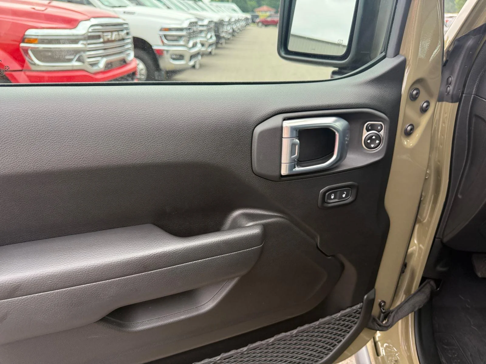 Used 2026 41 Jeep Rubicon image 11
