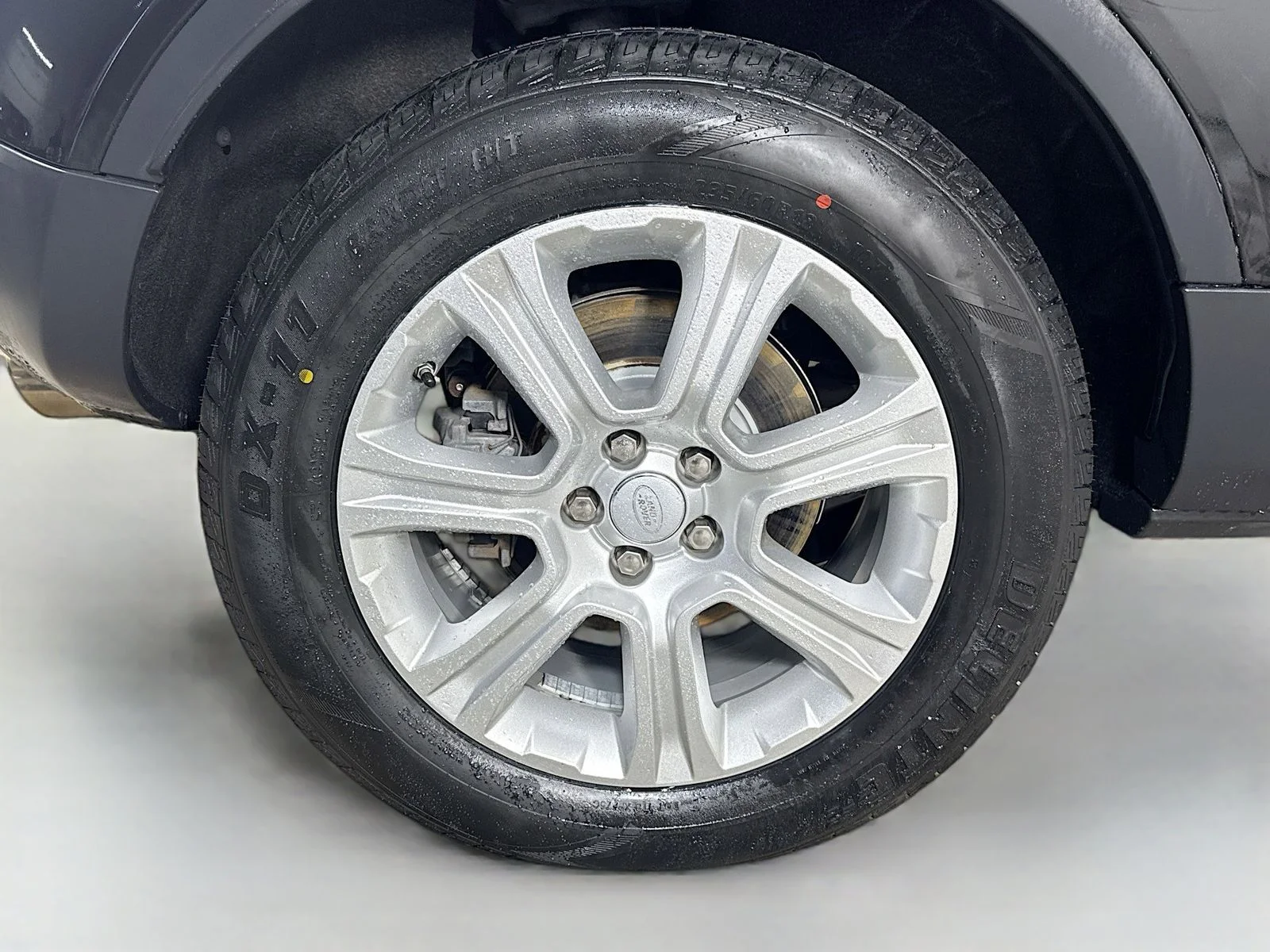 Used 2017  Land Rover SE image 29