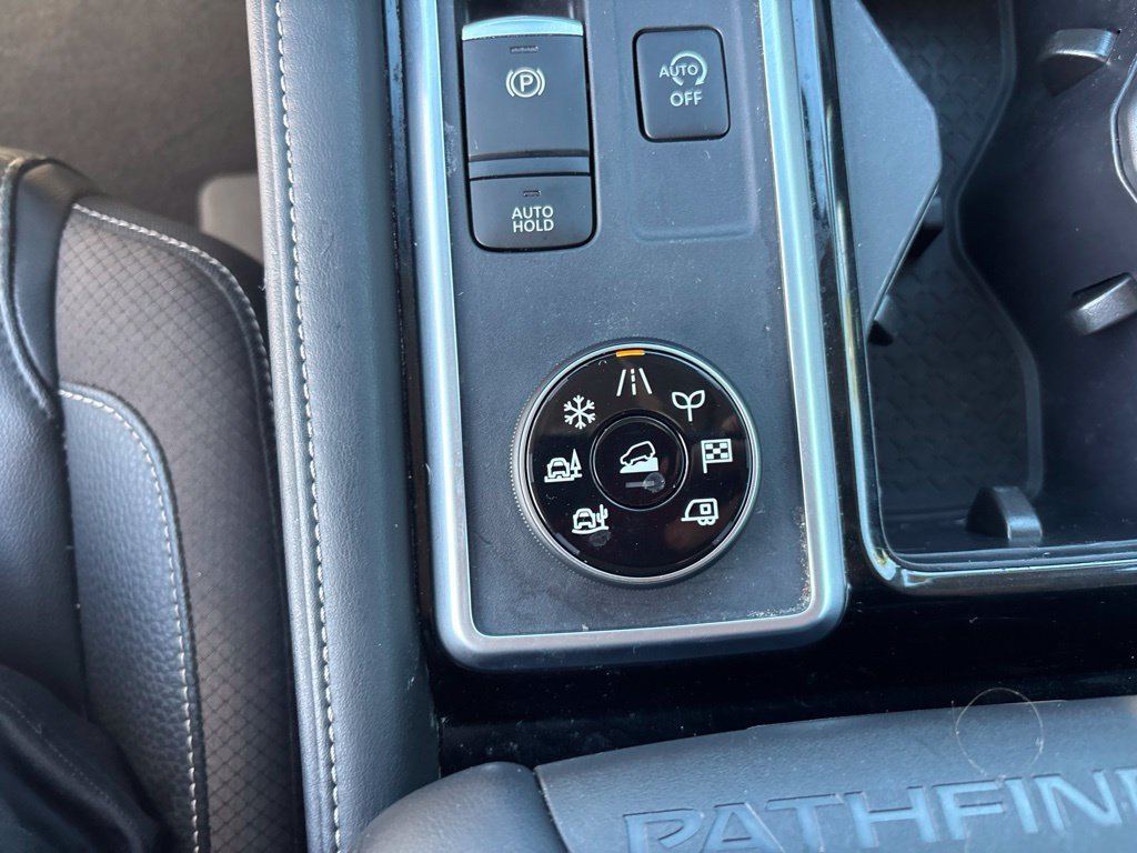 Used 2024 Black Nissan SL image 19
