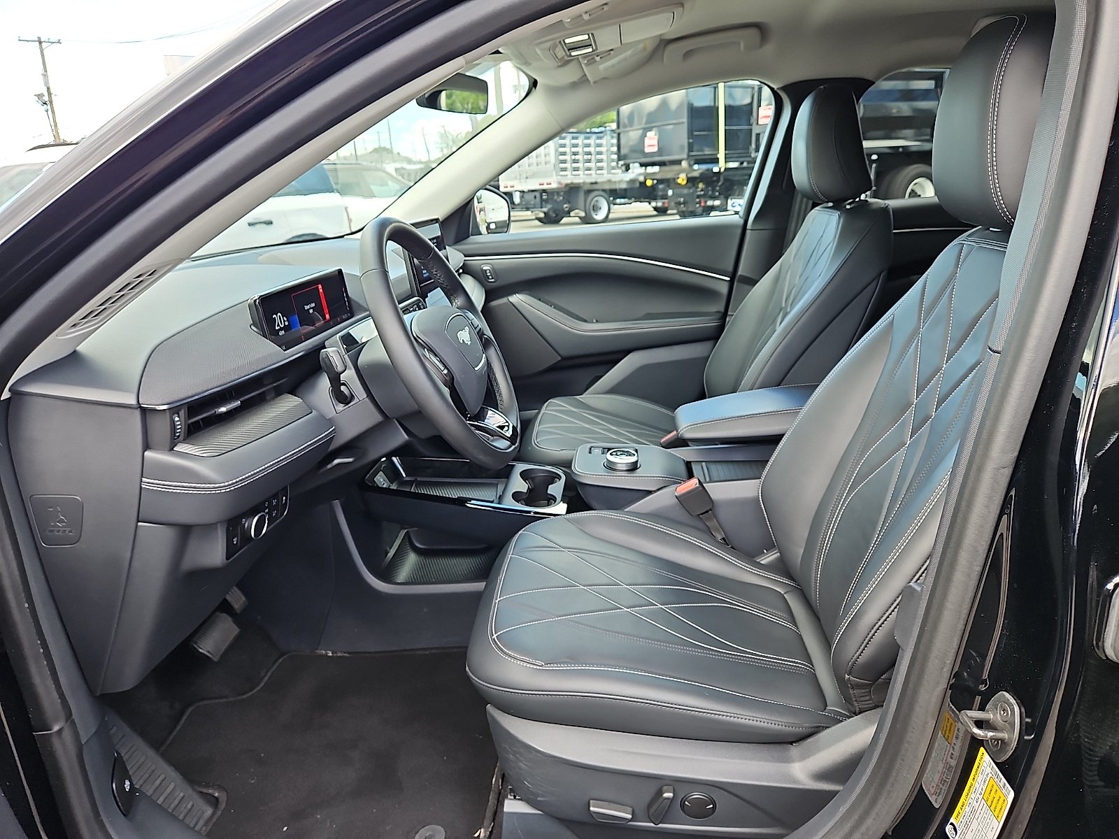 Used 2024 Shadow Black Ford Select image 14