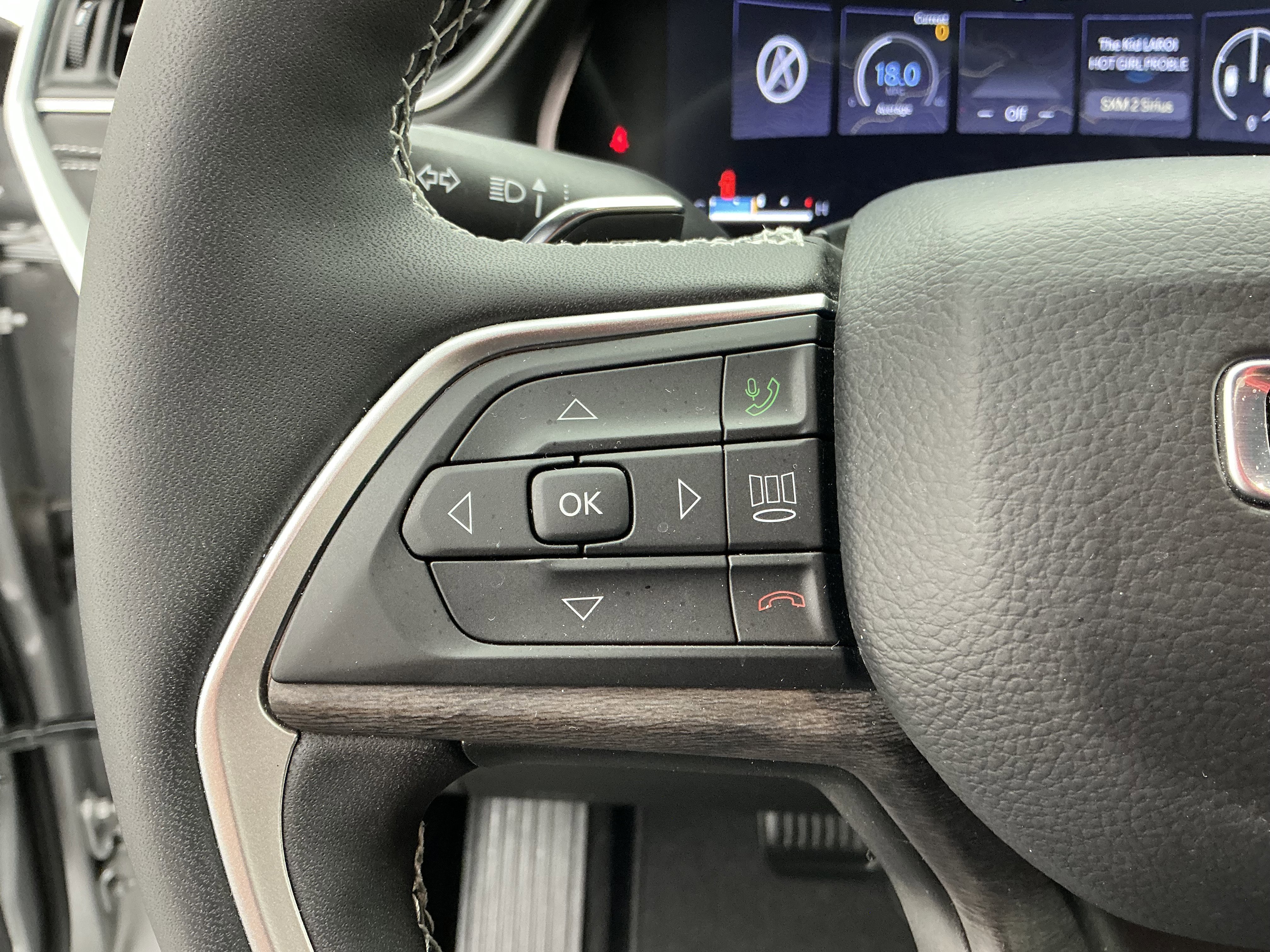 Used 2025 Silver Zynith Jeep Limited image 9