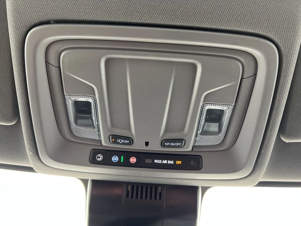 New 2025 White GMC Pro image 25