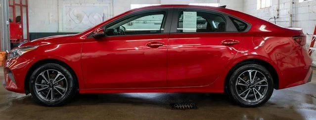 Used 2024 Red Kia LXS image 9