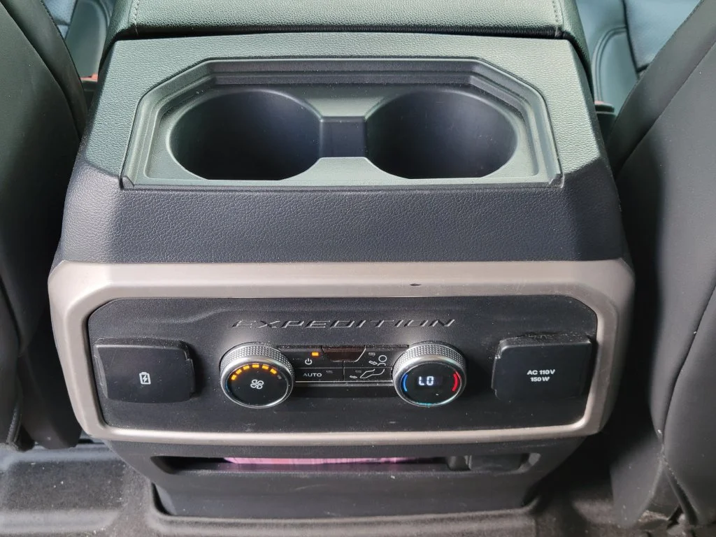 Used 2024 Silver Ford XLT image 17